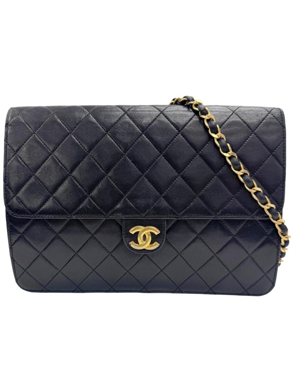 Chanel Vintage Clutch With Chain #299286C35B